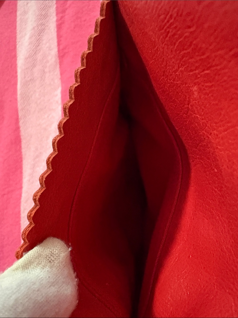 Banana Republic Pale Red Leather Scalloped-Top Tote - Picture 7 of 16